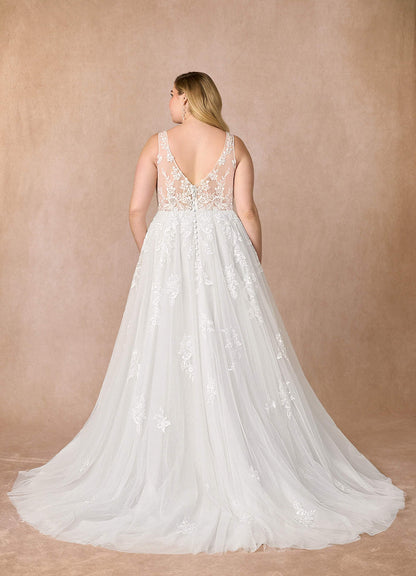 Diamond White A-Line V-Neck Sequins Tulle Dress