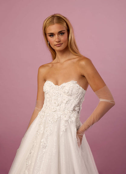 Diamond White Ball-Gown Lace Tulle Dress Diamond White