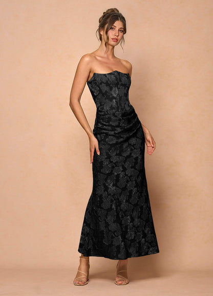 Ezrena Black Maxi Dress