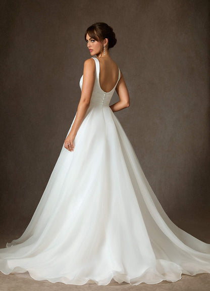 Diamond White A-Line Sweetheart Neckline Stretch Satin Dress