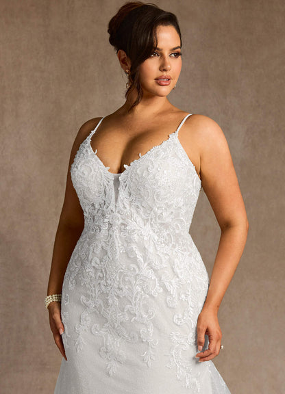 Diamond White Mermaid V-Neck Lace Dress
