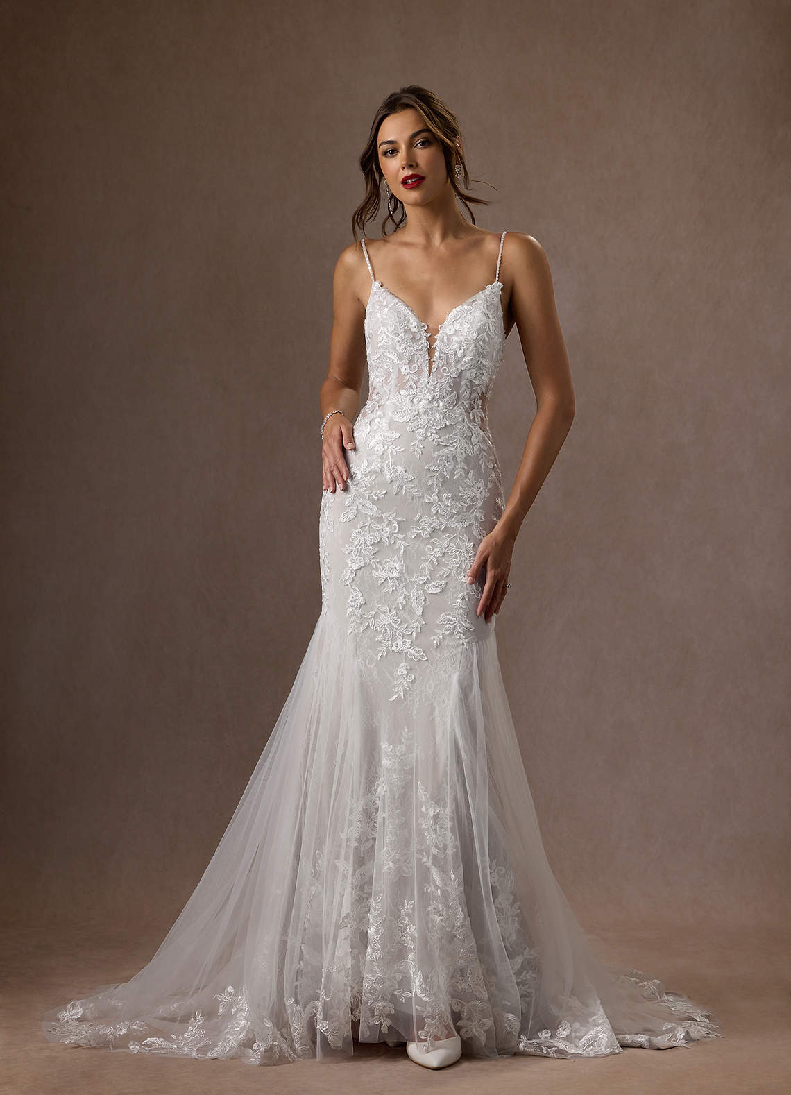 Diamond White Mermaid V-Neck Sequins Tulle Dress