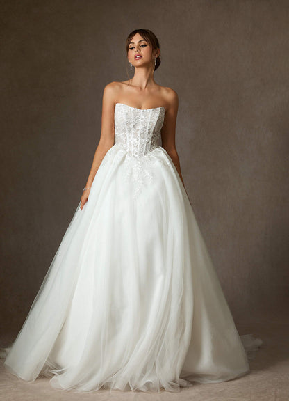 Diamond White Ball-Gown Strapless Lace Dress