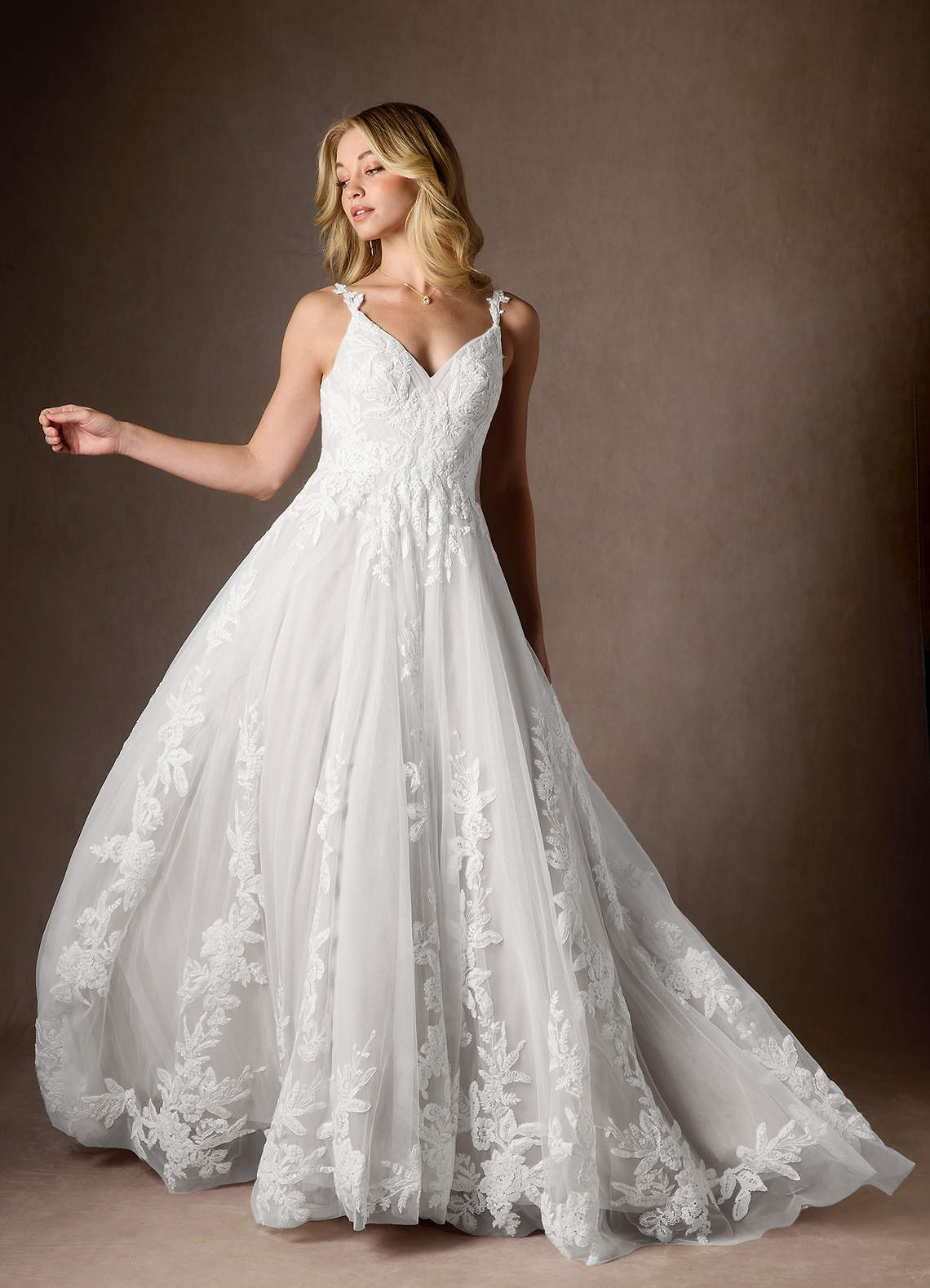 Diamond White A-Line V-Neck Sequins Tulle Dress