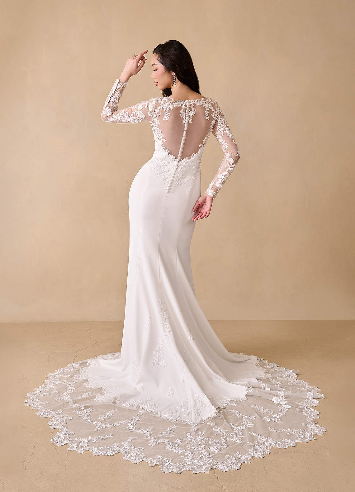 Diamond White Mermaid V-Neck Sequins Stretch Crepe Dress