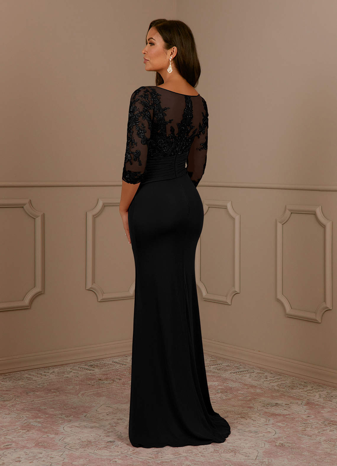 Black Mermaid Scoop Lace Lace Dress