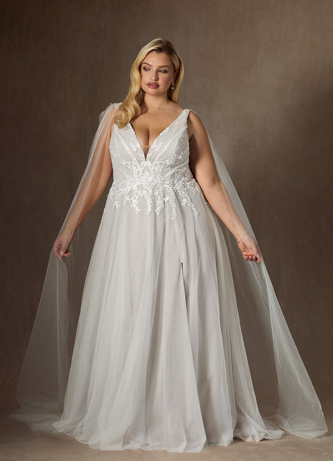 Diamond White A-Line V-Neck Sequins Tulle Dress