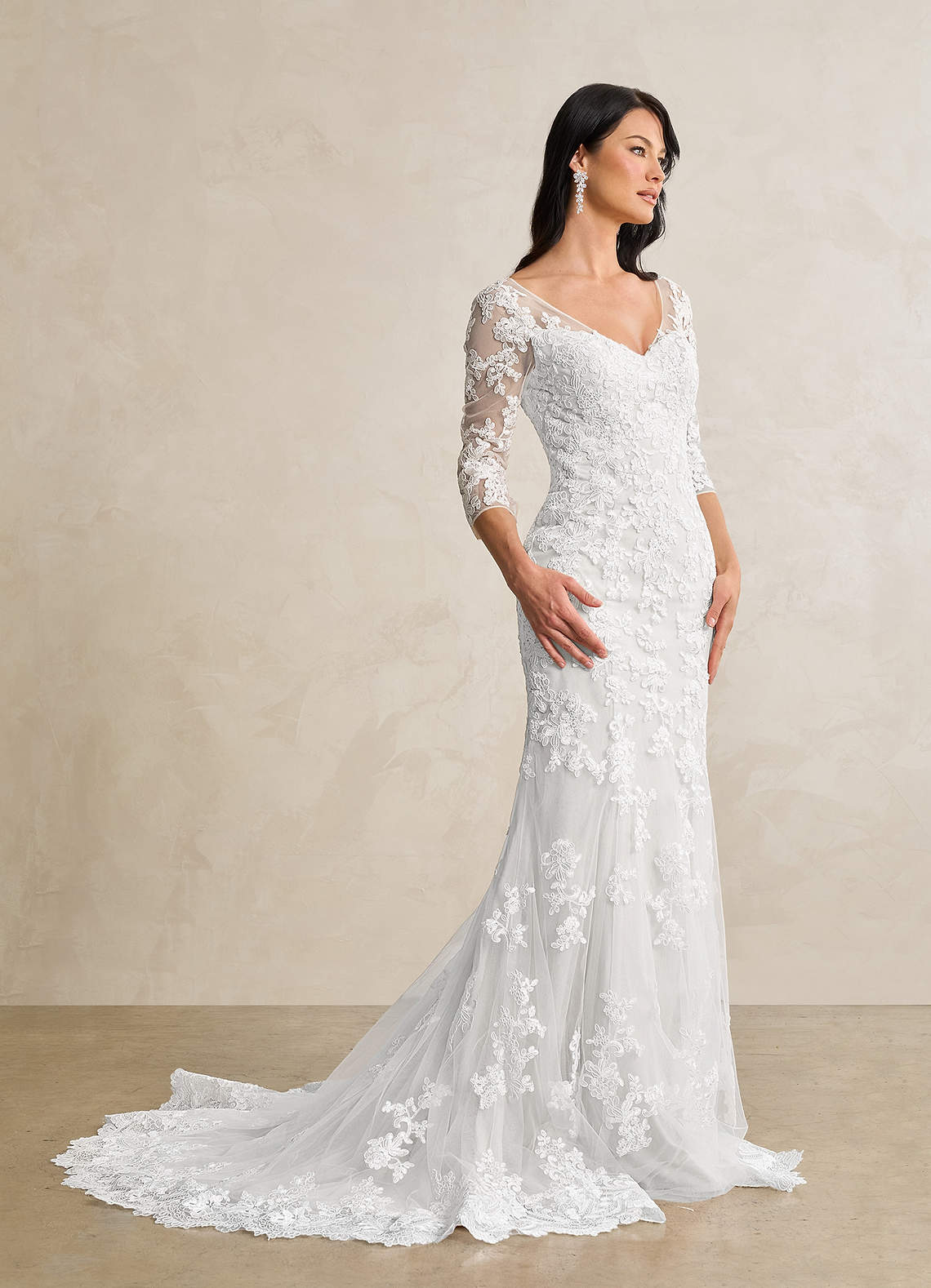 Diamond White Mermaid V-Neck Lace Tulle Dress