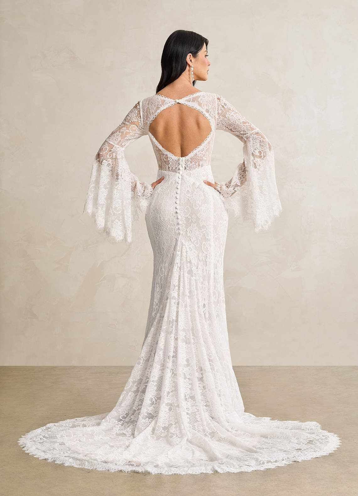 Diamond White Mermaid V-Neck Lace Dress