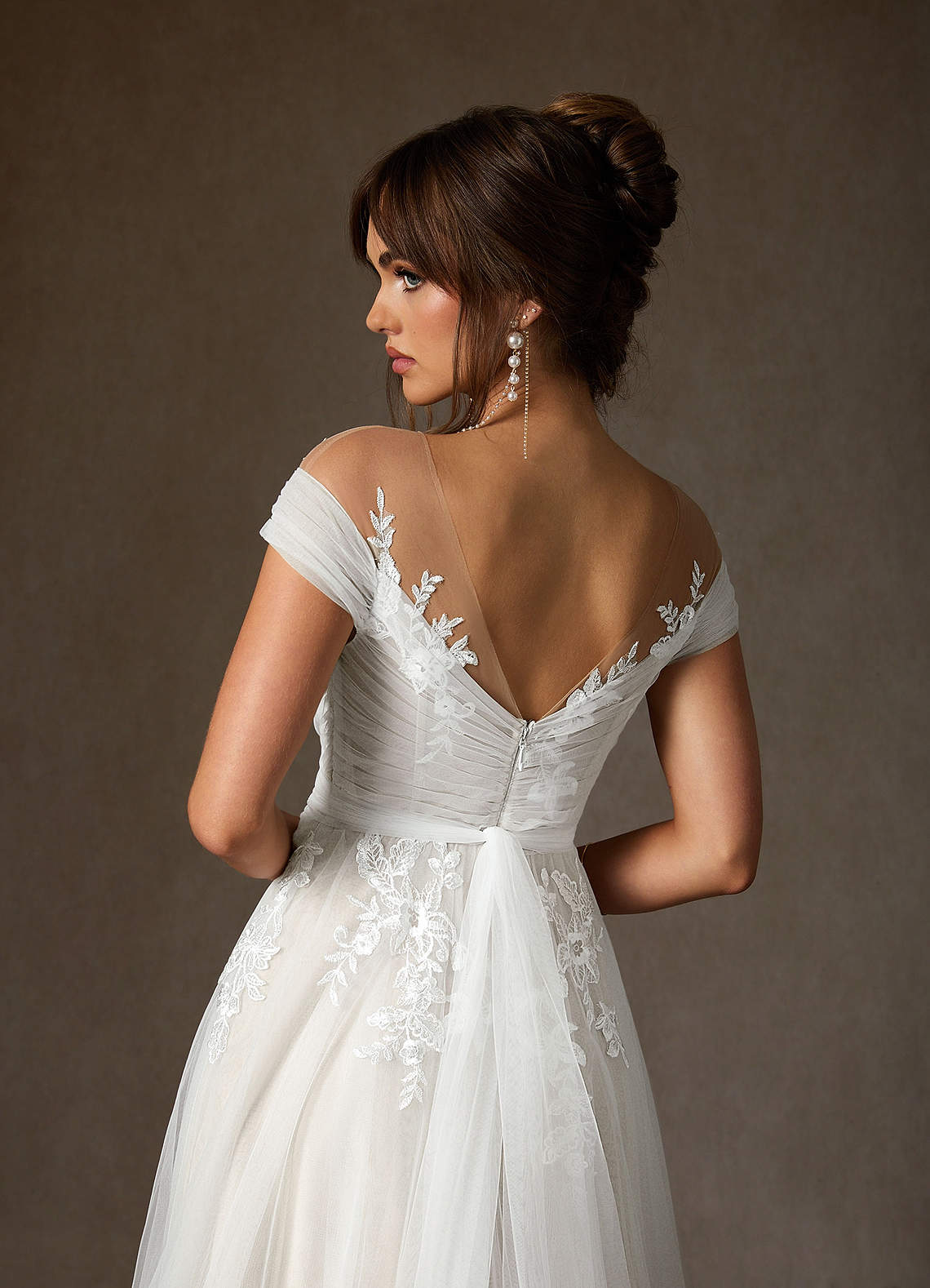 Diamond White A-Line Illusion Off-The-Shouler Lace Tulle Dress