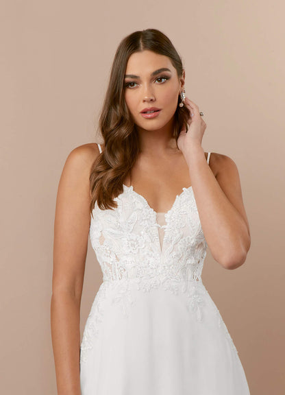 Diamond White A-Line V-Neck Sequins Chiffon Dress