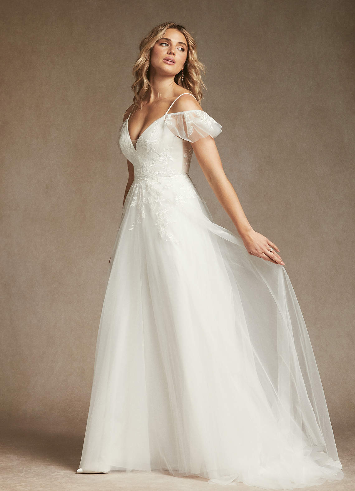 Diamond White A-Line V-Neck Sequins Tulle Dress