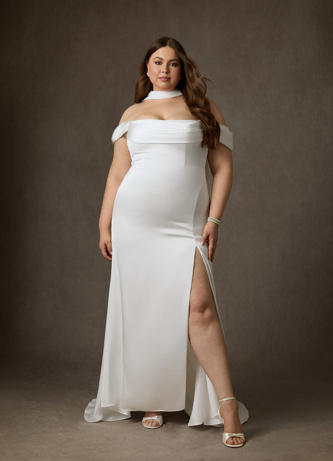 Diamond White Sheath Side Slit Stretch Satin Dress