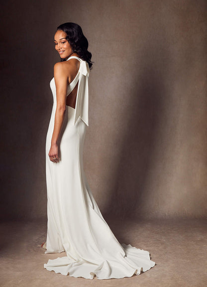 Diamond White Sheath Bow Stretch Crepe Dress