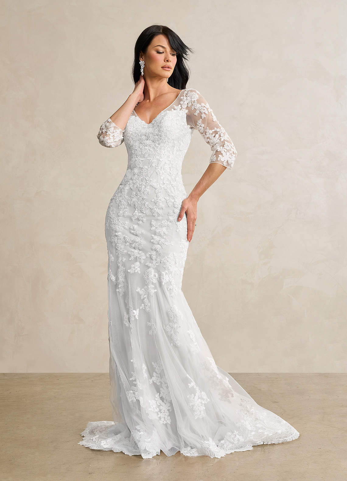 Diamond White Mermaid V-Neck Lace Tulle Dress