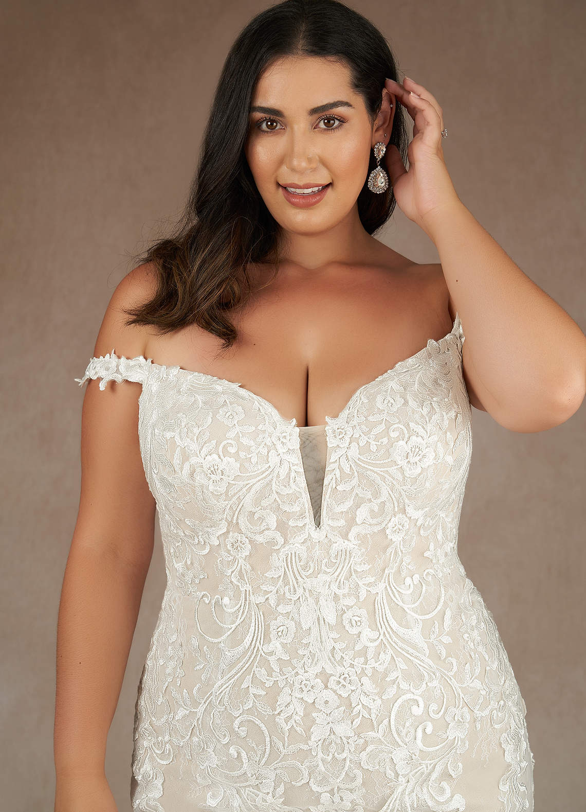 Diamond White Champagne Mermaid V-Neck Sequins Lace Dress