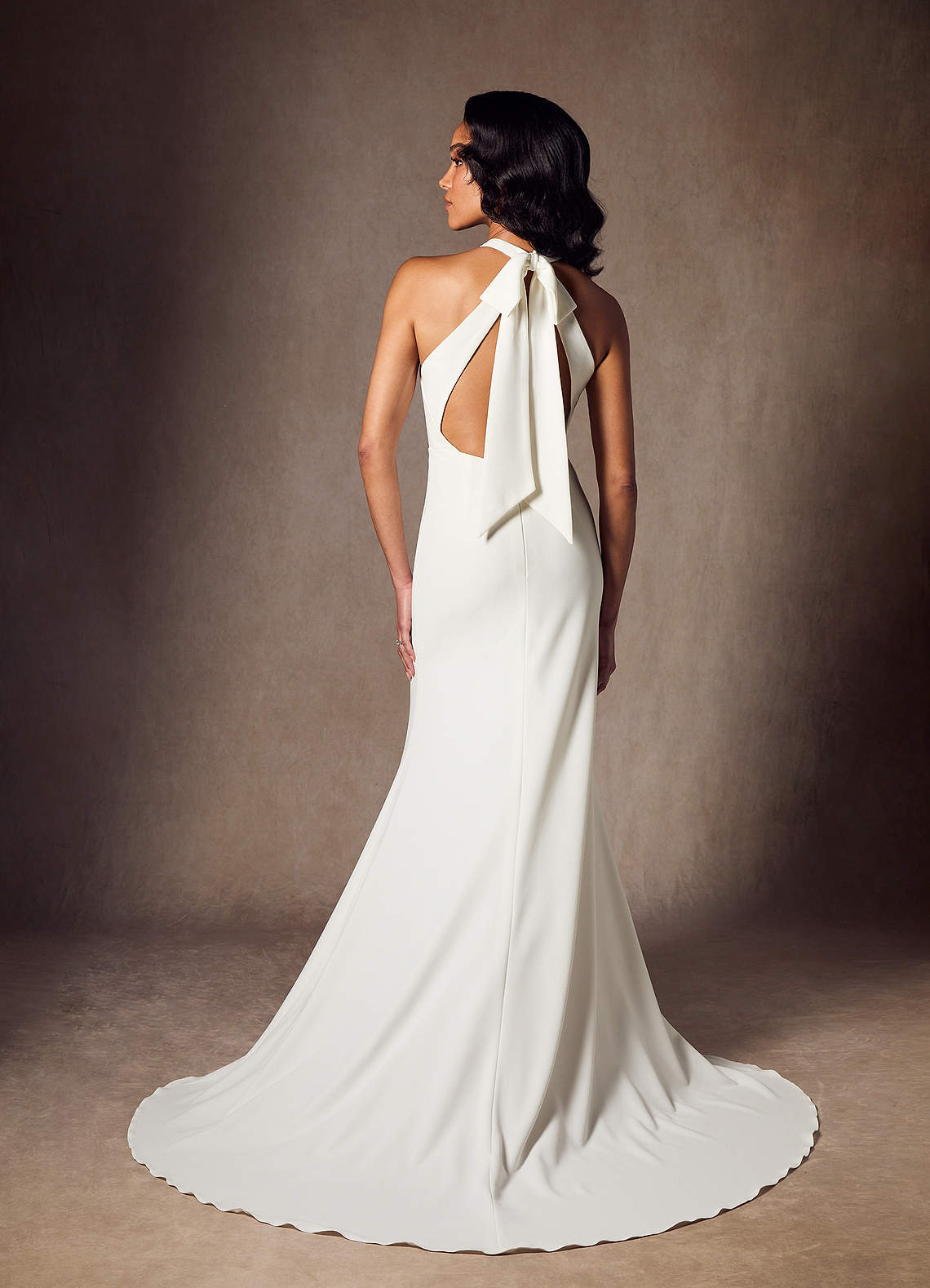 Diamond White Sheath Bow Stretch Crepe Dress