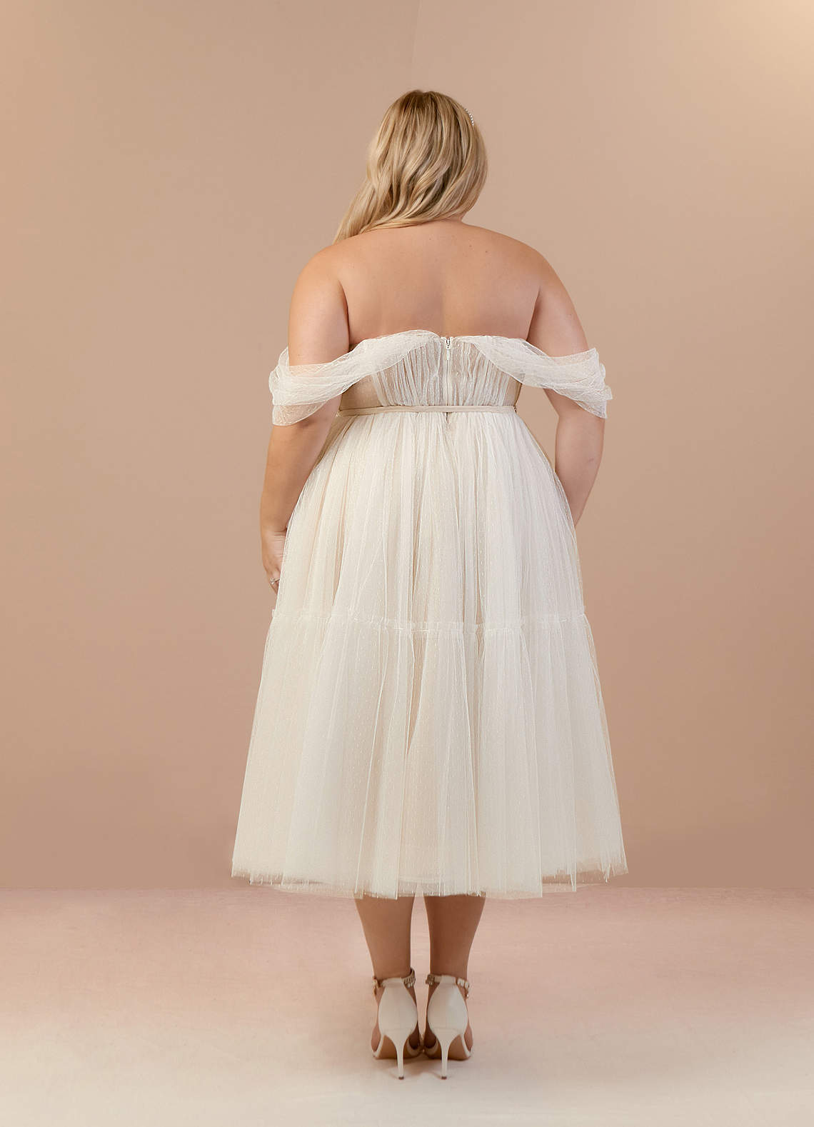 Diamond White Champagne A-Line Off-The-Shouler Tulle Dress