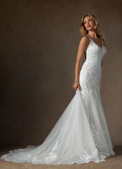 Diamond White Mermaid V-Neck Sequins Tulle Dress