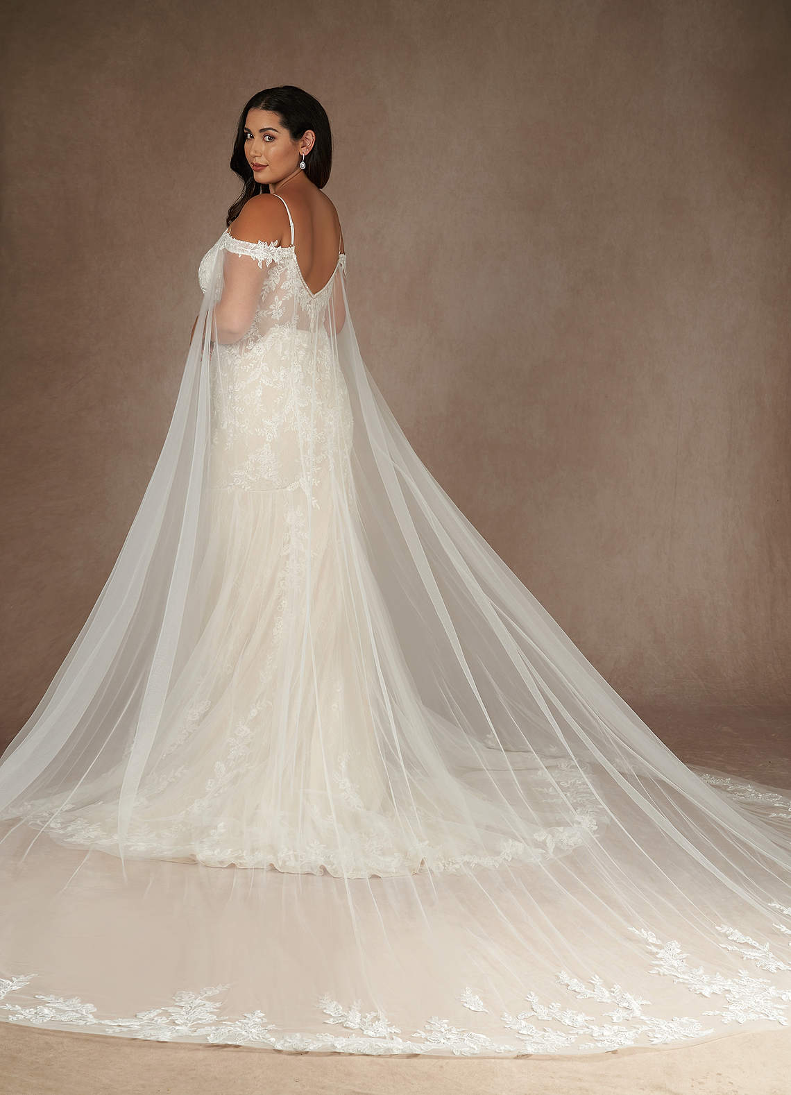 Diamond White Mermaid V-Neck Sequins Tulle Dress