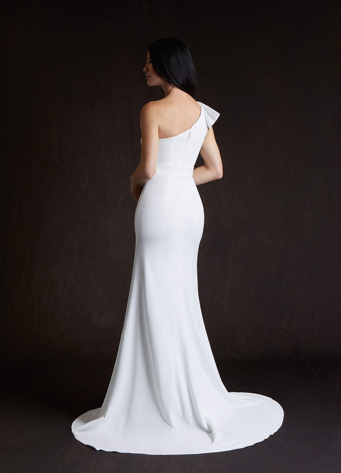 Diamond White Mermaid One Shoulder Stretch Crepe Dress