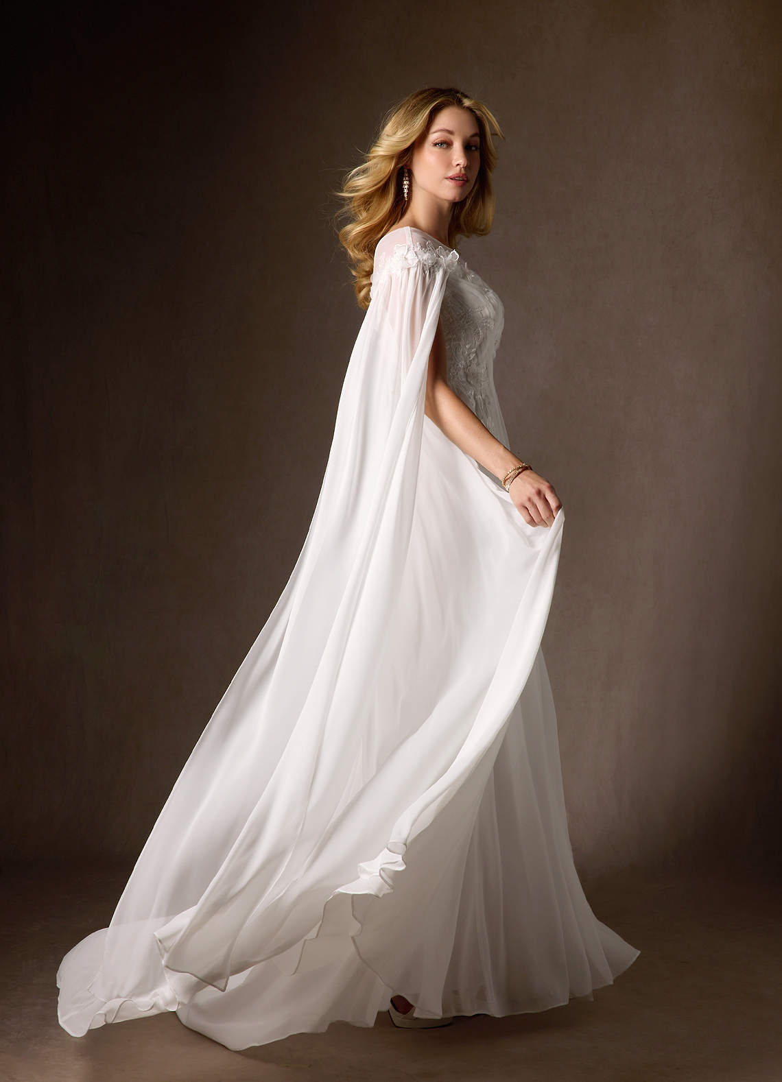 Diamond White A-Line Scoop Chiffon Dress