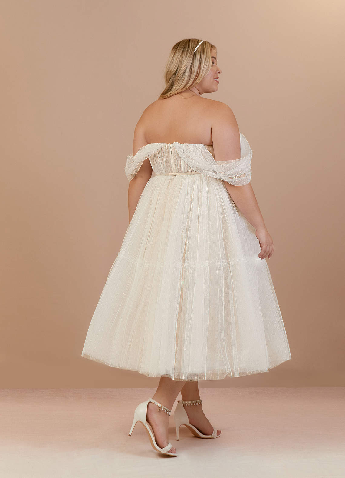 Diamond White Champagne A-Line Off-The-Shouler Tulle Dress