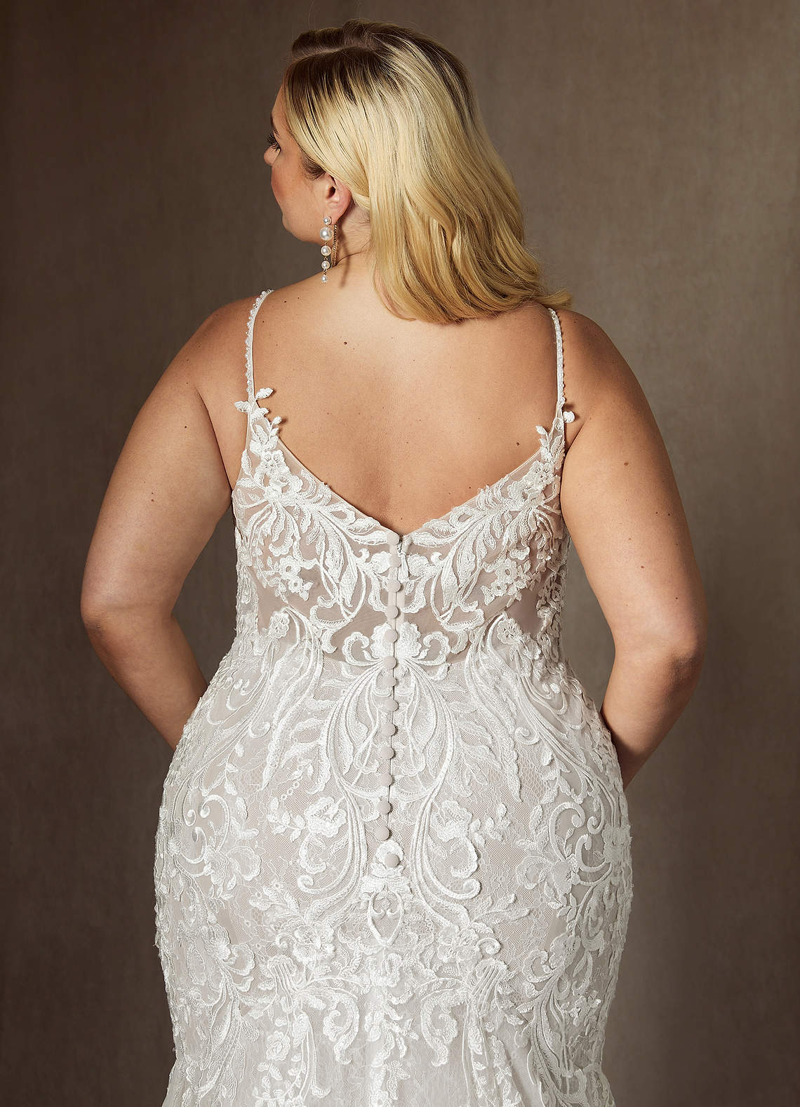 Diamond White Mermaid V-Neck Sequins Tulle Dress