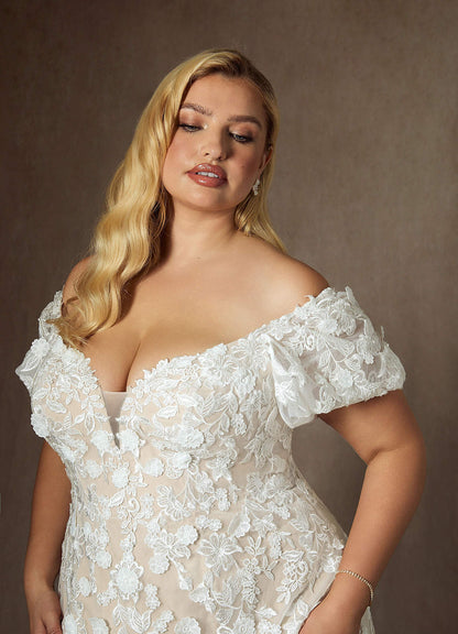Diamond White Champagne A-Line Sweetheart Lace Dress