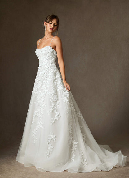 Diamond White Ball-Gown Lace Dress