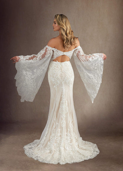 Diamond White Champagne Mermaid V-Neck Sequins Lace Dress