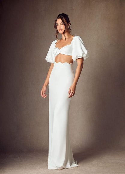 Diamond White Sheath Sweetheart Neckline Stretch Crepe Dress