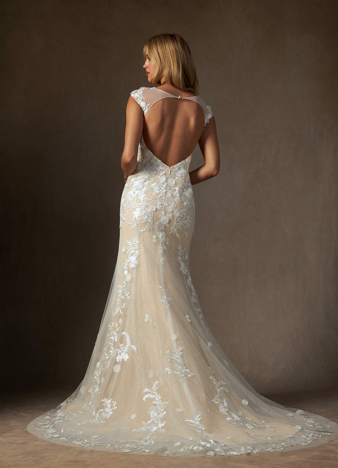 Diamond White Champagne Mermaid Sweetheart Sequins Tulle Dress