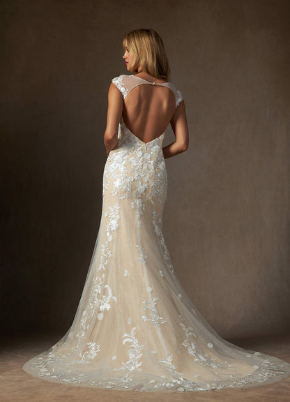 Diamond White Champagne Mermaid Sweetheart Sequins Tulle Dress