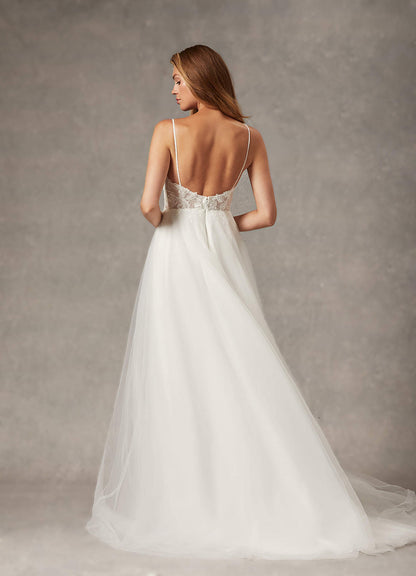 Diamond White A-Line V-Neck Sequins Tulle Dress