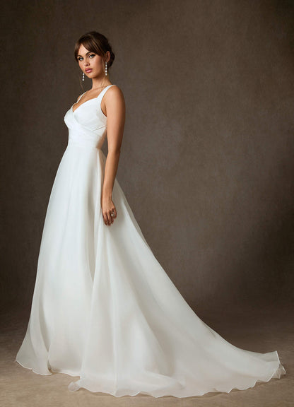 Diamond White A-Line Sweetheart Neckline Stretch Satin Dress