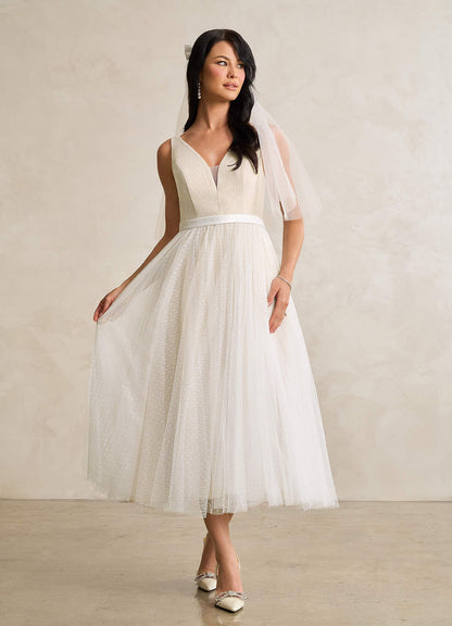 Diamond White Champagne A-Line Bow Tulle Dress