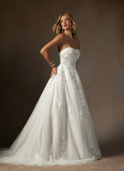 Diamond White Ball-Gown Strapless Lace Dress