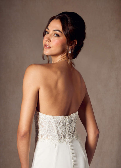 Diamond White Mermaid Lace Crepe Back Satin Dress