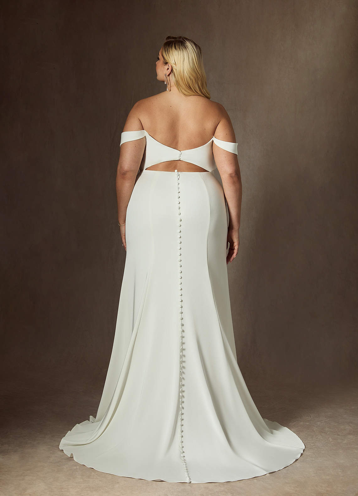 Diamond White Mermaid Scoop Pleated Crepe Back Satin Dress