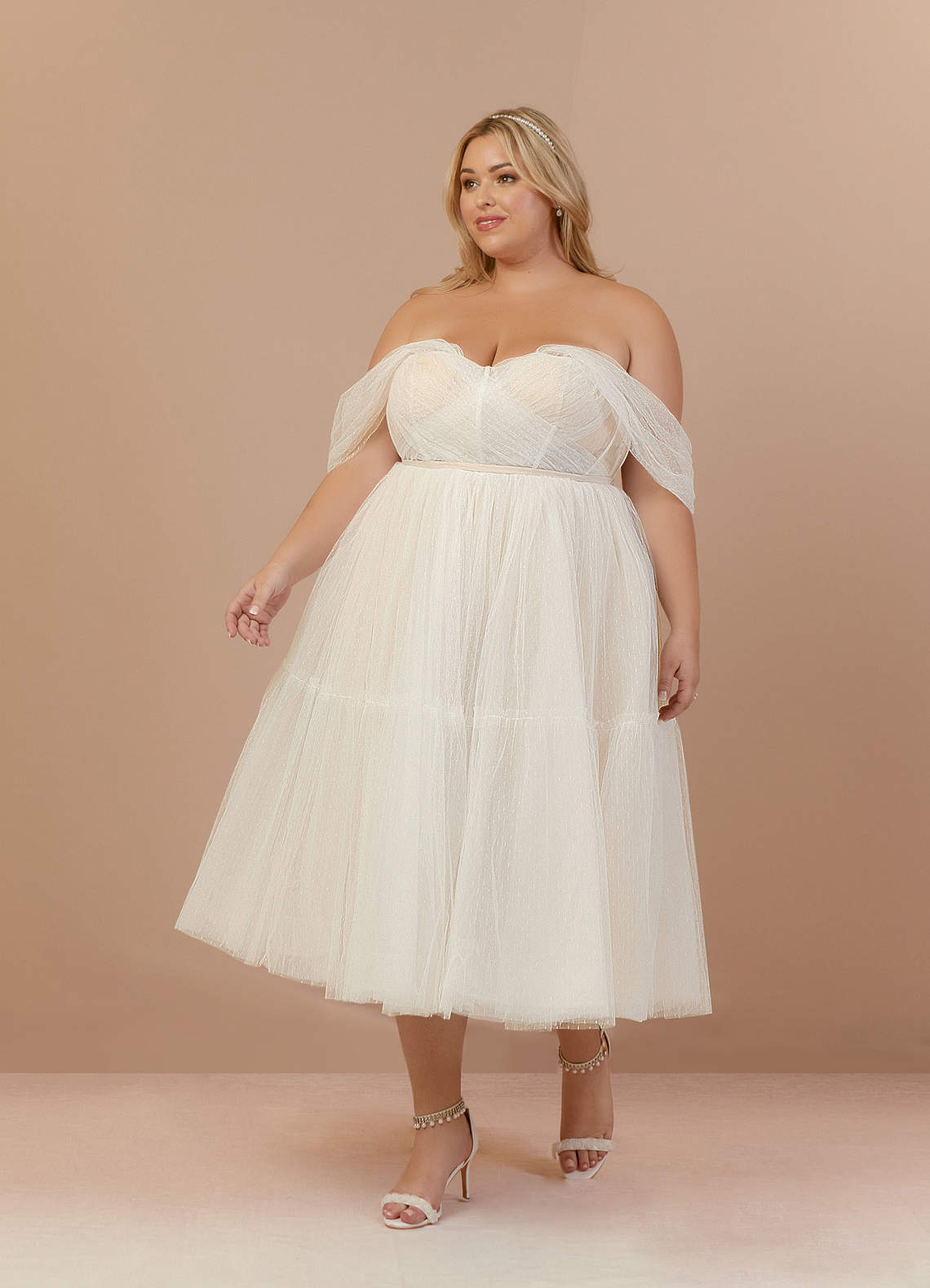 Diamond White Champagne A-Line Off-The-Shouler Tulle Dress