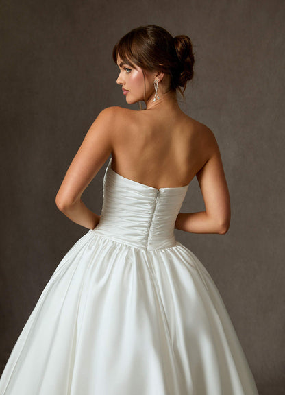 Diamond White Ball-Gown Strapless Stretch Satin Dress