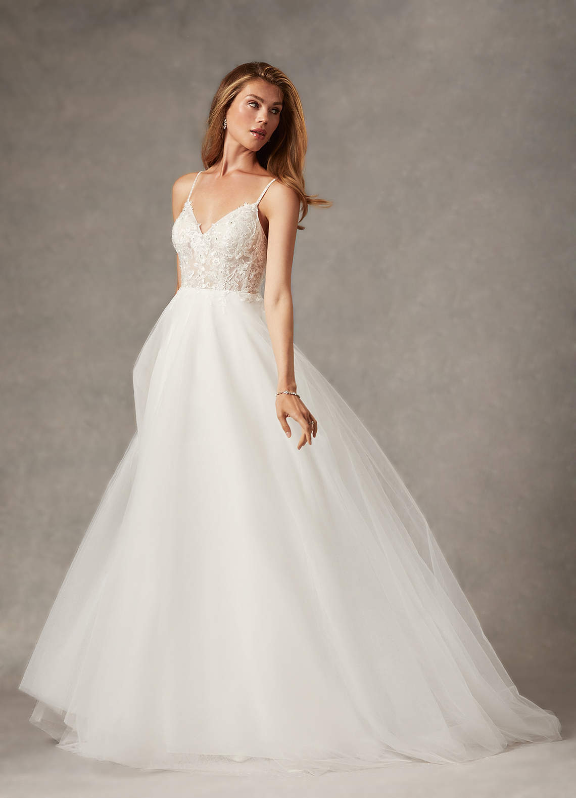 Diamond White A-Line V-Neck Sequins Tulle Dress