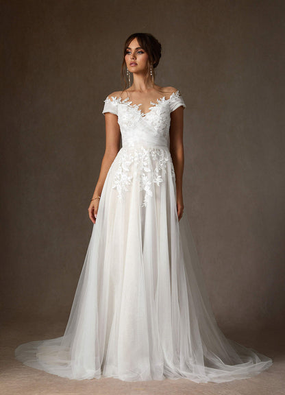 Diamond White A-Line Illusion Off-The-Shouler Lace Tulle Dress