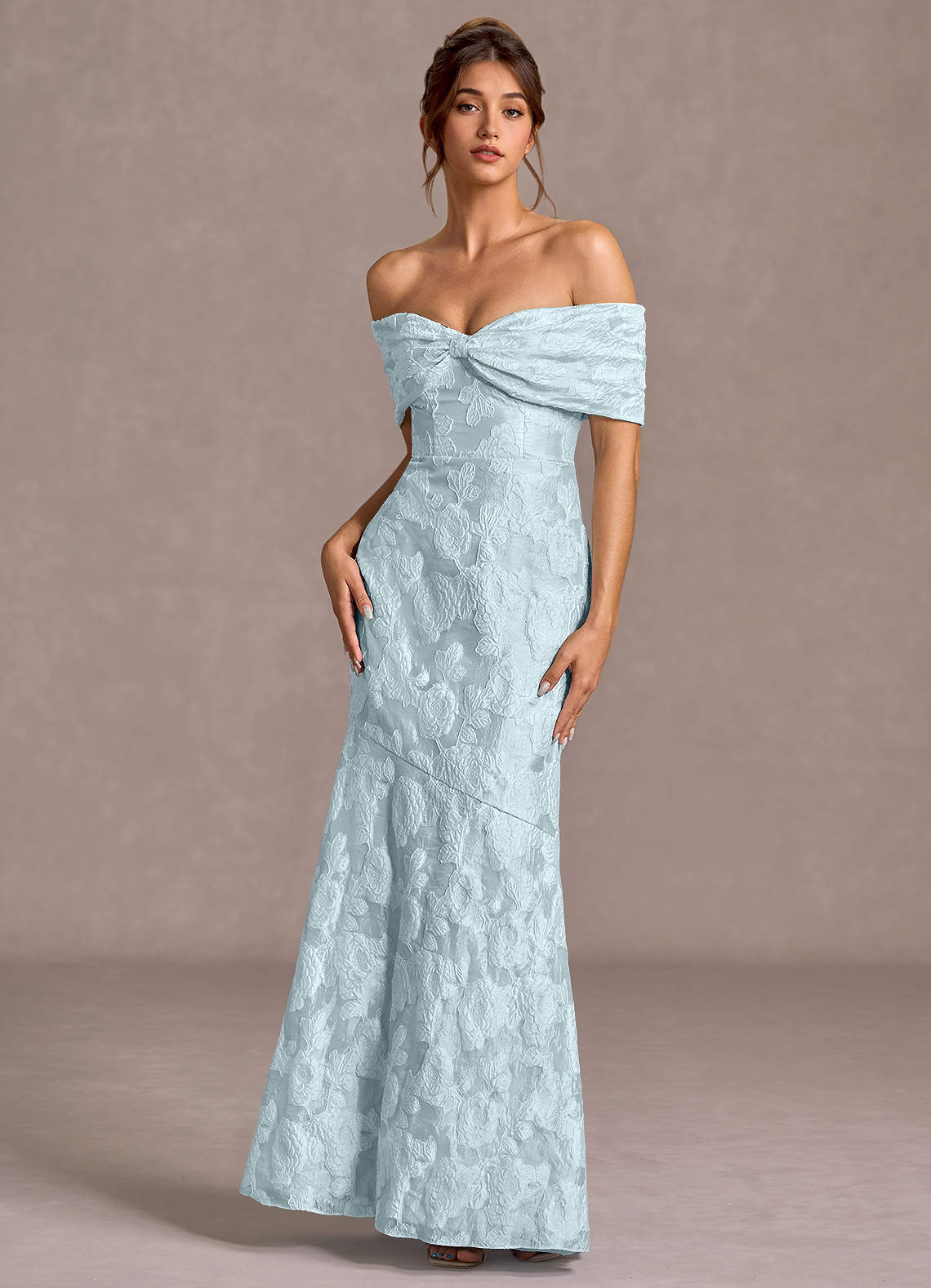 Valoria? Pale Blue Maxi Dress