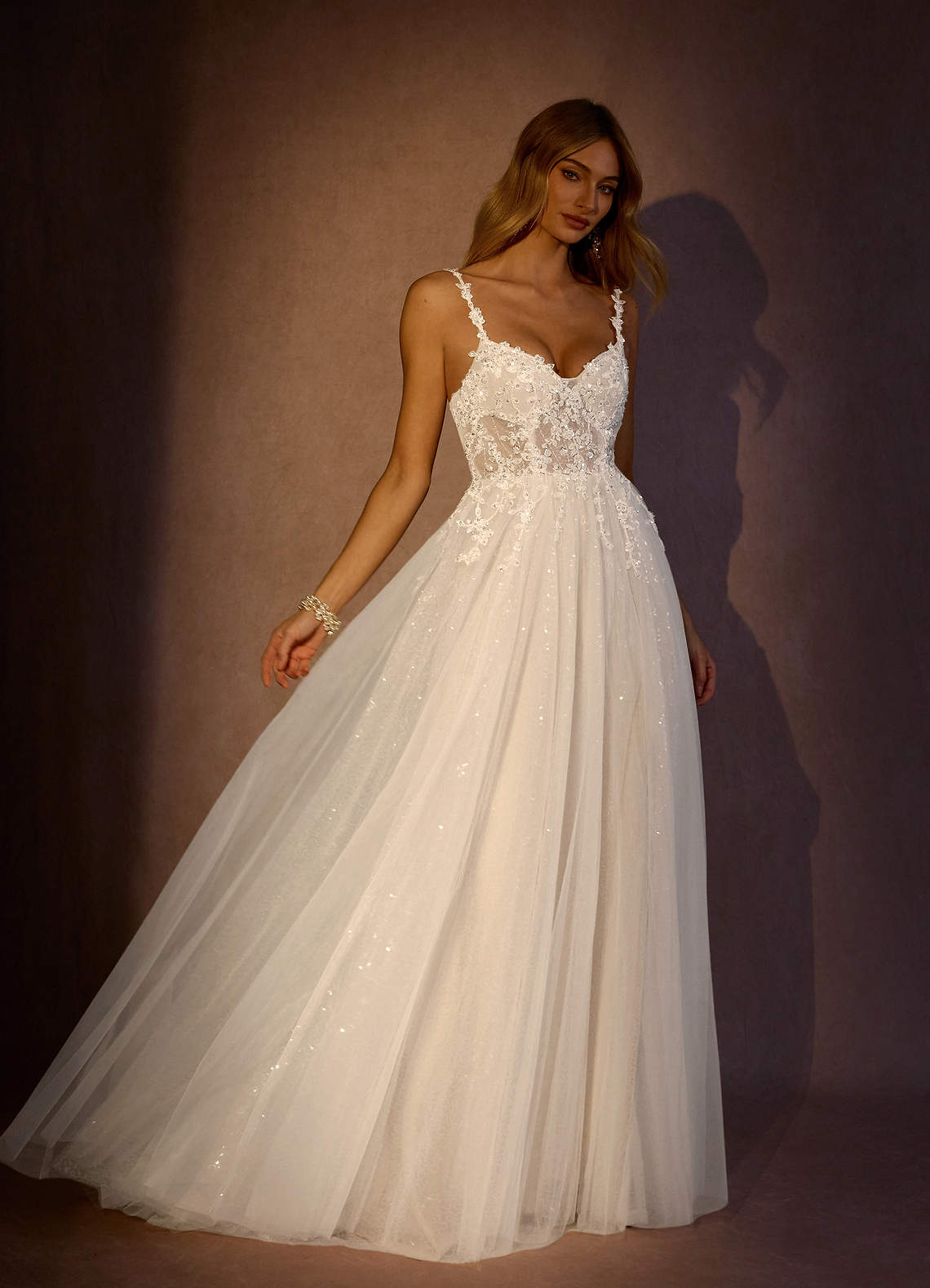Diamond White A-Line V-Neck Sequins Tulle Dress