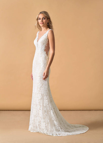 Diamond White Champagne Mermaid V-Neck Lace Tulle Dress