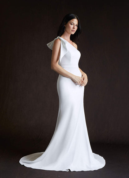 Diamond White Mermaid One Shoulder Stretch Crepe Dress