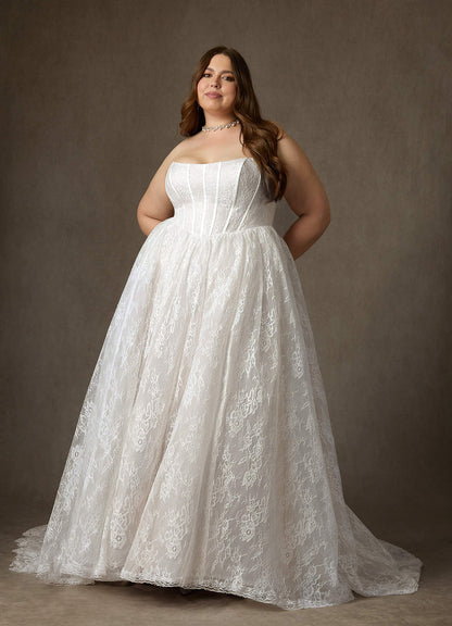 Diamond White Ball-Gown Strapless Lace Dress