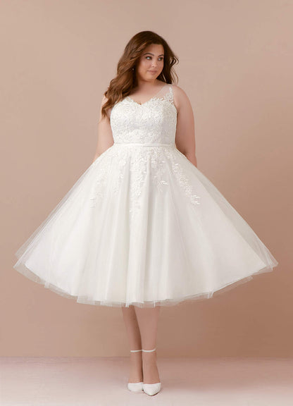 Diamond White A-Line V-Neck lace Satin Dress